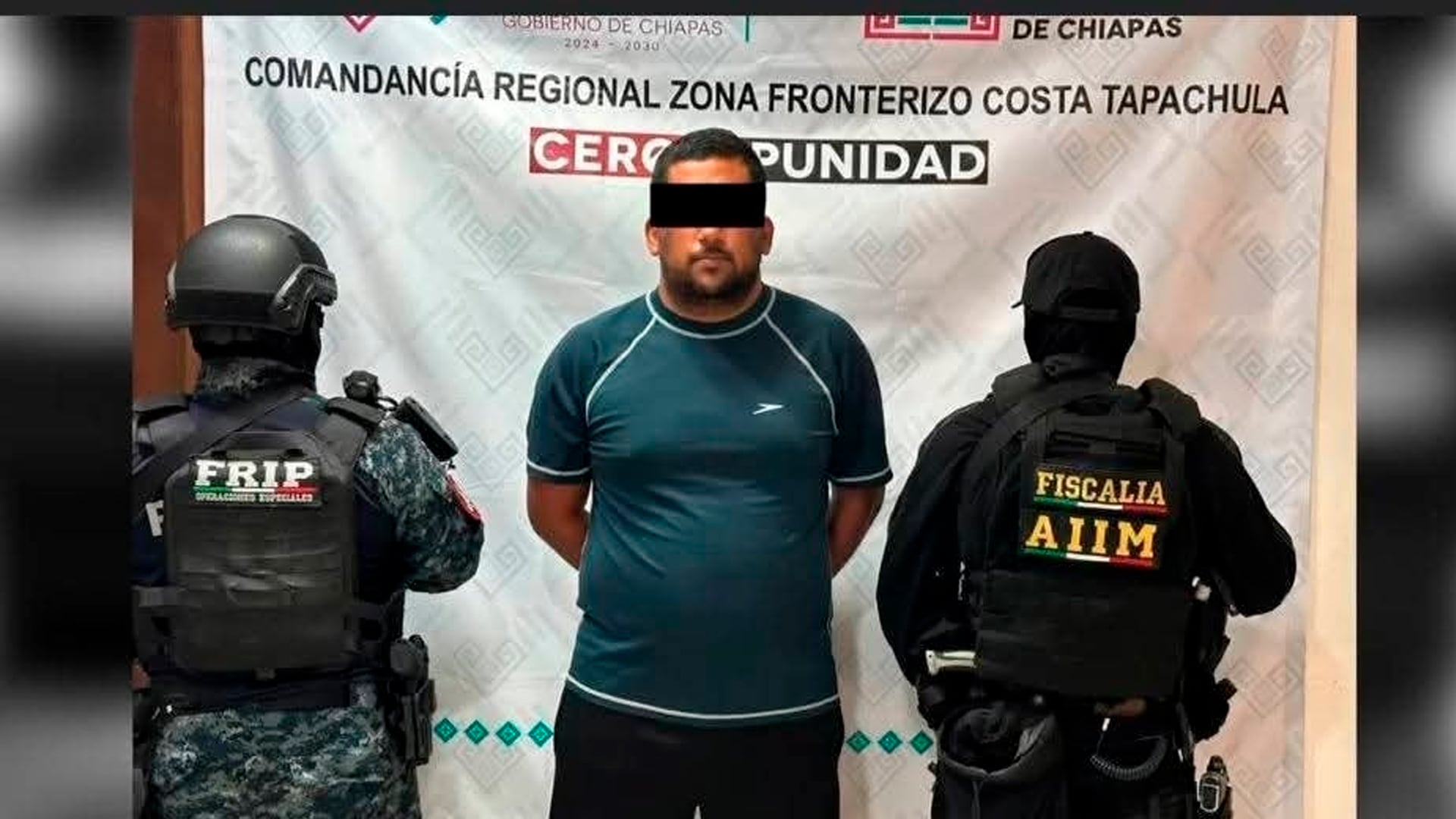 Detienen a maestro en Chiapas tras denuncia pública de acoso sexual en una clausura en Pijijiapan