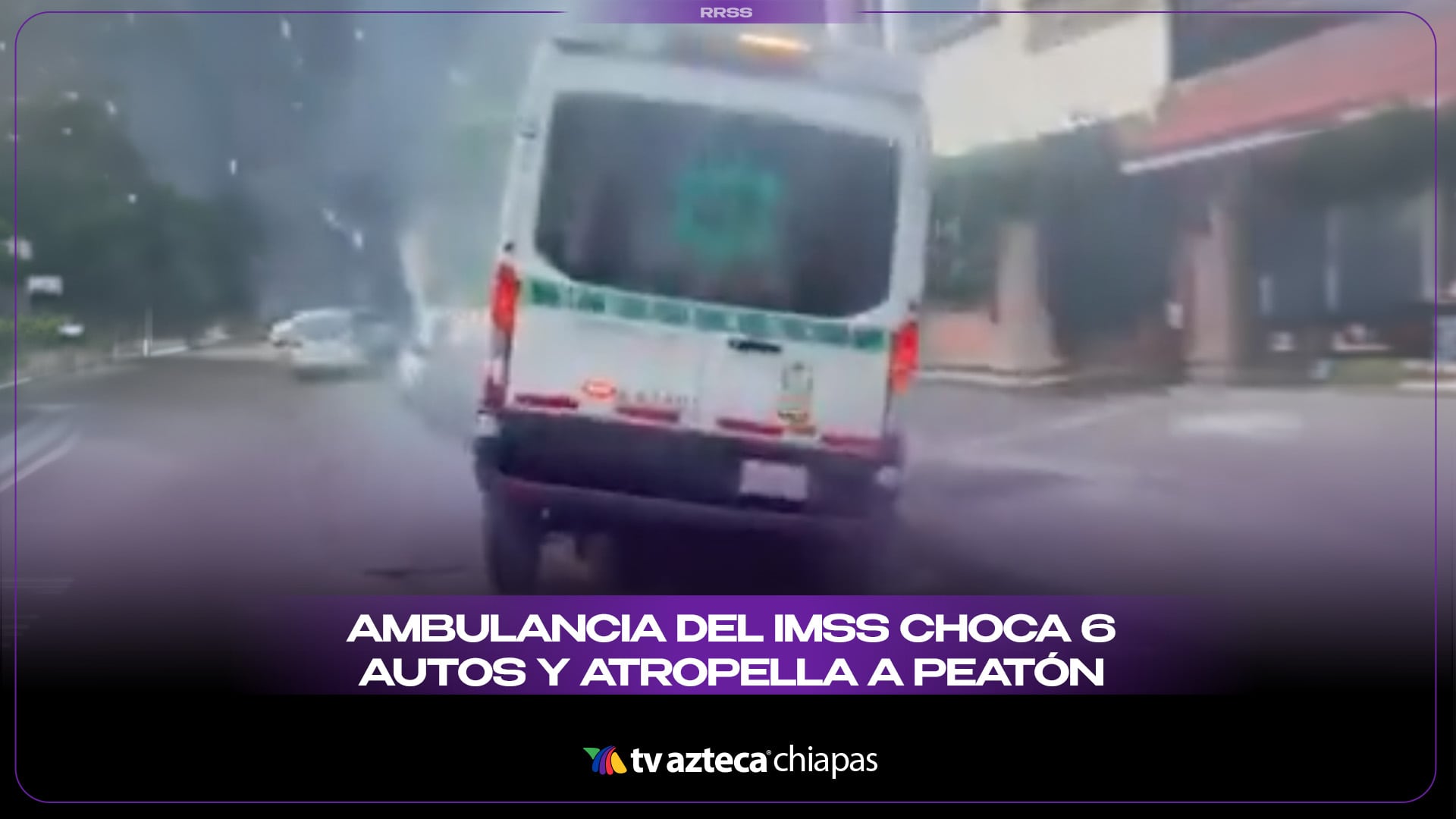 AMBULANCIA DEL IMSS CHOCA 6 AUTOS Y ATROPELLA A PEATÓN