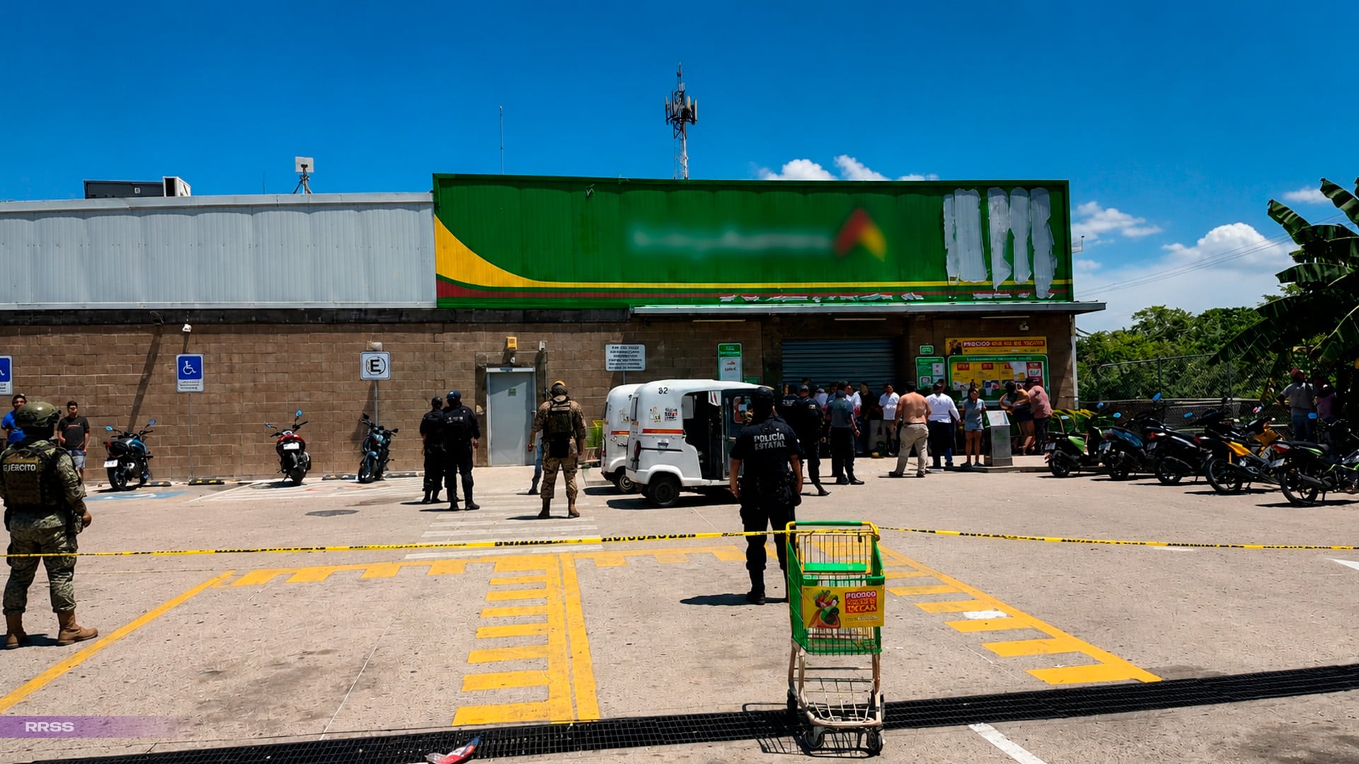 ¿Ya lo esperaban? Asesinan a joven conductor frente a supermercado en Tabasco